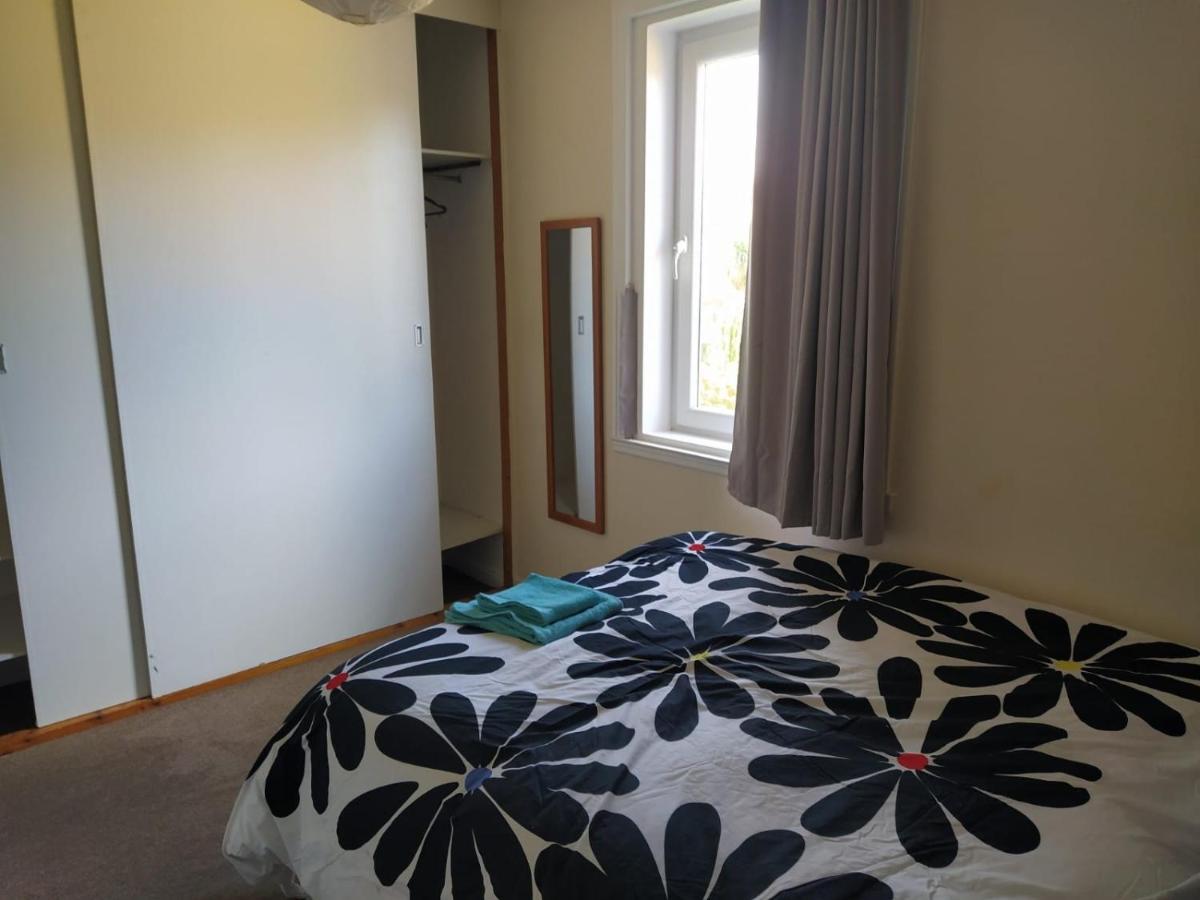 Self Catering 2 Bedroom Flat, Frequent Buses, 1-Minute Walk To Bus Stop, 20 Minutes To City Center Edinburgh Luaran gambar